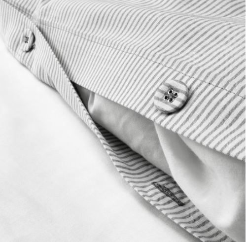 Forro de duvet blanco y gris