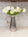 Bunch de tulipanes abiertos blancos