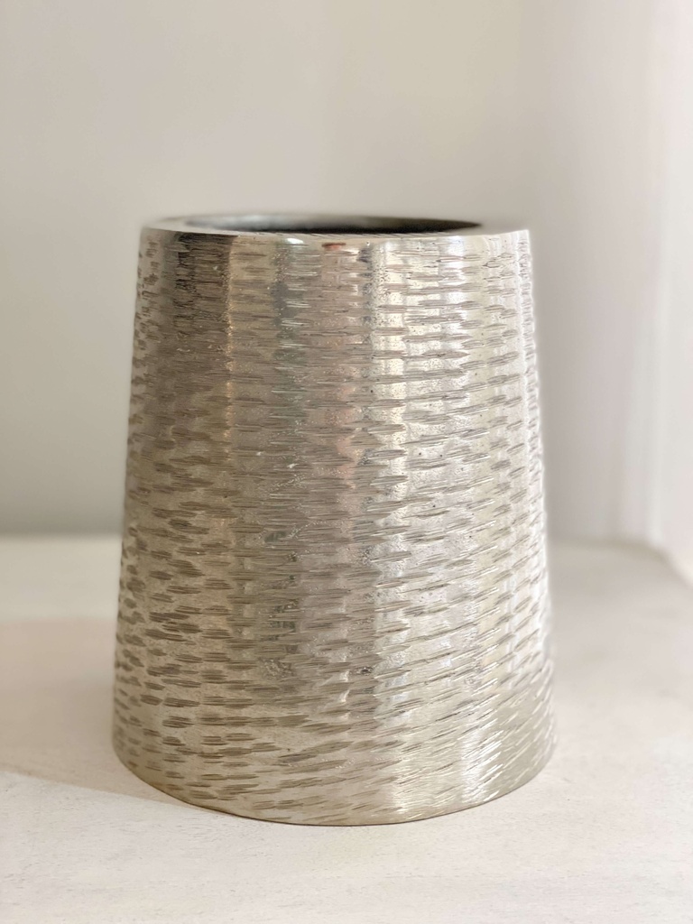 Base de Metal Oliver