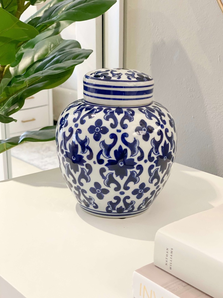 Lidded Jar Aline