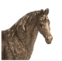 Escultura de caballo castaño